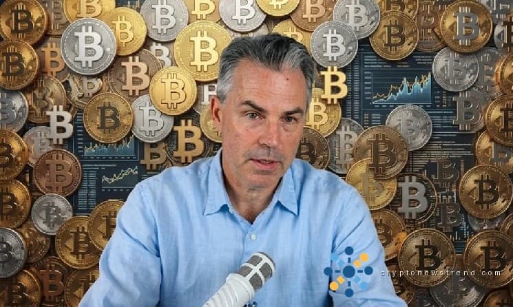 Массовая скупка биткойнов достигла десятилетнего уровня, говорит Эрик Балчунас из Bloomberg