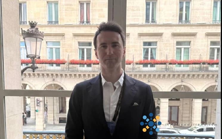 随着去中心化金融先驱者被敦促摆脱精英主义心态，加密货币最大的参与者正在努力重新定义自己。