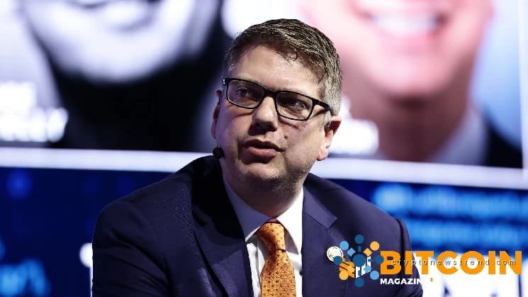 Конгрессмен США Ник Бегич хочет, чтобы Америка прекратила продавать свои биткойны и начала относиться к ним как к золоту