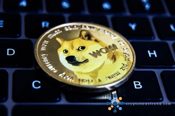 Surge un patrón familiar: la trayectoria de Dogecoin en 2021 desde la casi oscuridad hasta un aumento del 35.000% puede repetirse, con la mira puesta en un elevado objetivo de 2 dólares