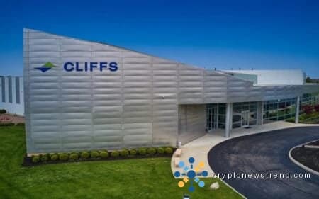 Cleveland-Cliffs (CLF) Partners With Palantir (PLTR) on Major AI Integration Initiative