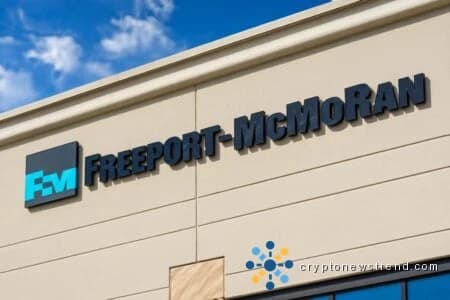 Freeport-McMoRan (FCX) Stock Soars Past $69 While Executives Unload Shares