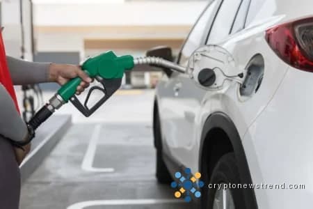 Les coûts du carburant montent en flèche dans toute l’Europe, atteignant des niveaux records dans un contexte de pénuries croissantes