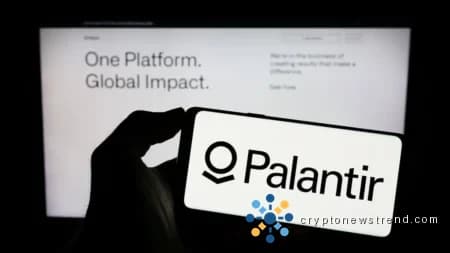 First-quarter earnings surprise fails to buoy Palantir shares, which tumble sharply amid broader market unease.