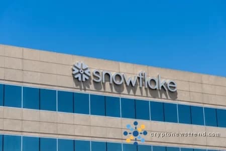 يتدفق المستثمرون على شركة الحوسبة السحابية مع دمج تقرير الربح المفاجئ مع صفقة تاريخية مع عملاق التجارة الإلكترونية
