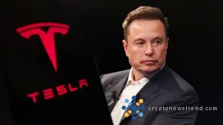 قطب الملياردير يسوي خلافًا تنظيميًا بدفع تعويضات ضخمة مقابل النشر المتأخر على وسائل التواصل الاجتماعي