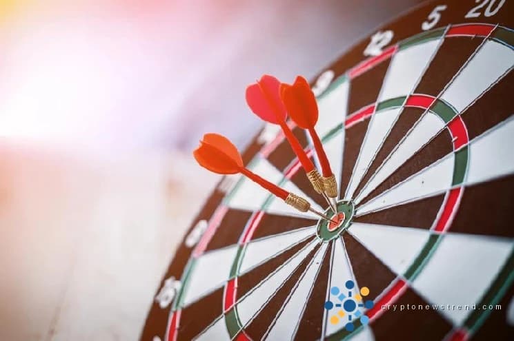 يضع المستثمرون أنظارهم على سعر بيتكوين المكون من ستة أرقام مع تراجع التوترات الجيوسياسية، مما يزيد الشهية للأصول الأكثر خطورة