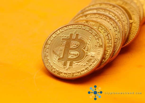 Bitcoin Trend That Has Held For 15 Years Shows When To Expect The Bottom And When $400,000 Will Happen