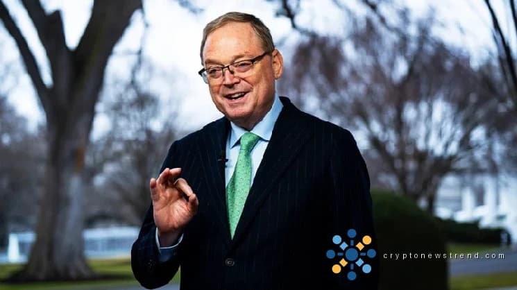 Kevin Hassett s'oppose à une nouvelle bureaucratie pour l'approbation de l'IA et prévient que cela pourrait pousser l'innovation en Chine