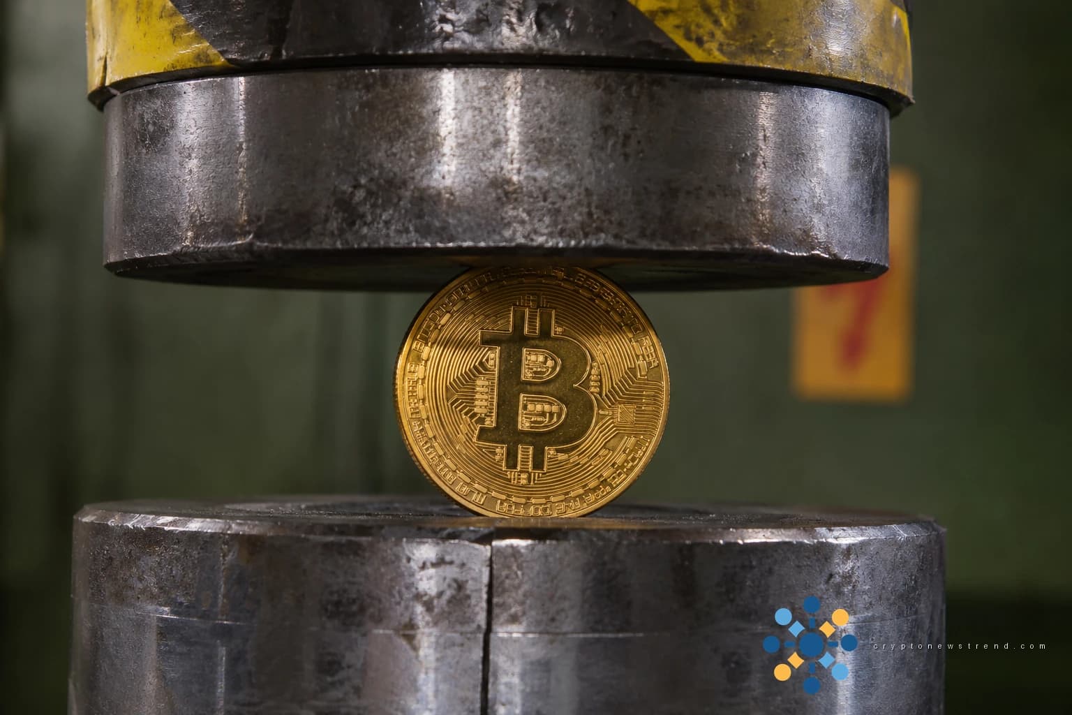 کیا Bitcoin $73,000 سے نیچے ٹوٹ جائے گا کیونکہ ETF کے اخراج نے بیلوں کو سخت نقصان پہنچایا ہے؟