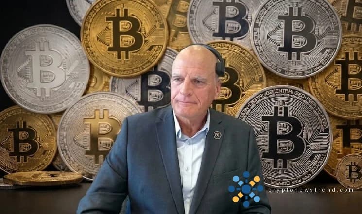 Bitcoin s’effondre ; Mike McGlone, analyste légendaire de Bloomberg, évalue la situation actuelle