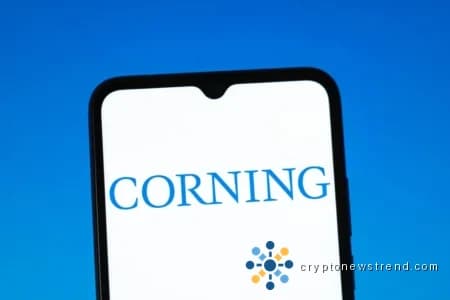Corning (GLW) Stock Plunges 10% Despite Strong Q1 Results and Optical Sales Surge