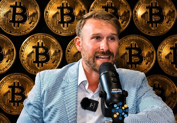 Main Street Exodus from Bitcoin Contrasts with Institutional Buying Spree on Wall Street