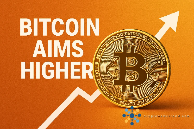 Cryptocurrency's flagship asset remains stable at elevated levels, setting the stage for potential further upward momentum.