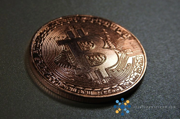 Bitcoin ETFs Lose Nearly Half A Billion Dollars As Fear Returns To Crypto