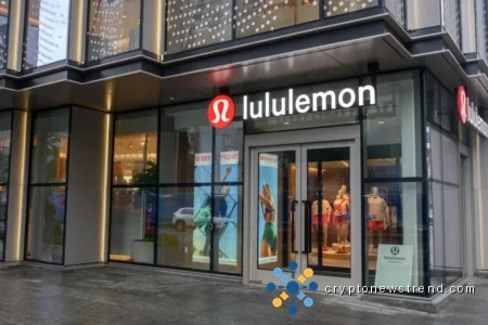 Lululemon (LULU) Stock Drops Despite Q1 Revenue Growth Amid Margin Pressure